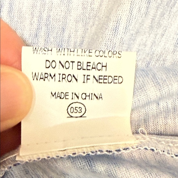 Blue Gradient Crew Neck Short Sleeve Tee. Vibrant Ombré Fun Mixed Prints - Picture 4 of 6